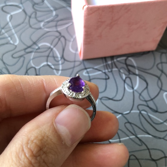Sterling Silver Amethyst Ring - Picture 5 of 9